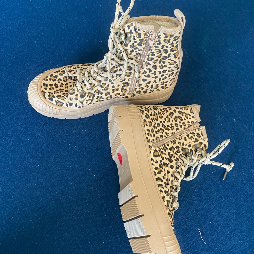 Canvas high tops in animal print by PROMOD- from Bordeaux, France 🇫🇷 Brand NEW - Picture 5 of 11
